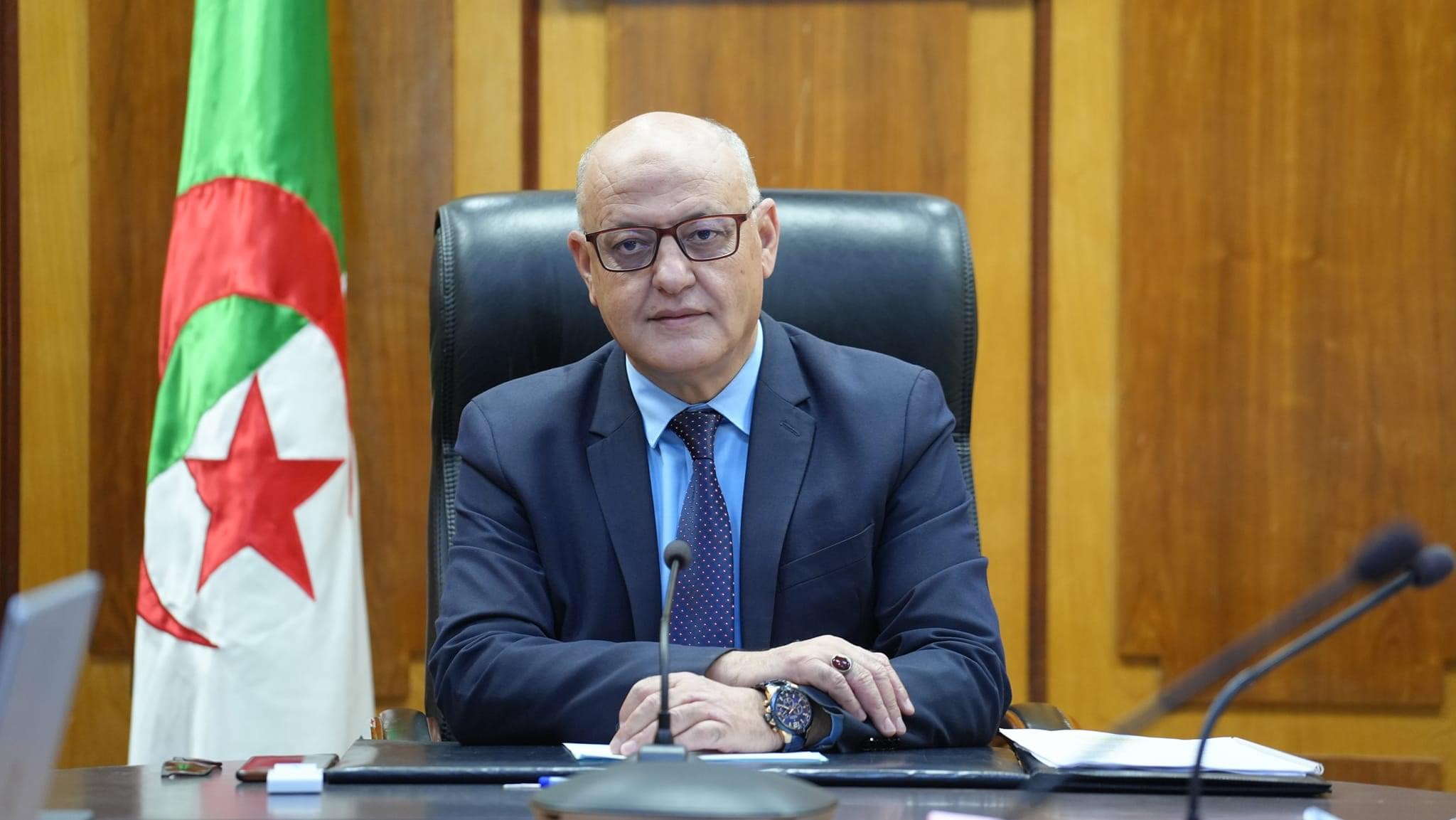 الموقع