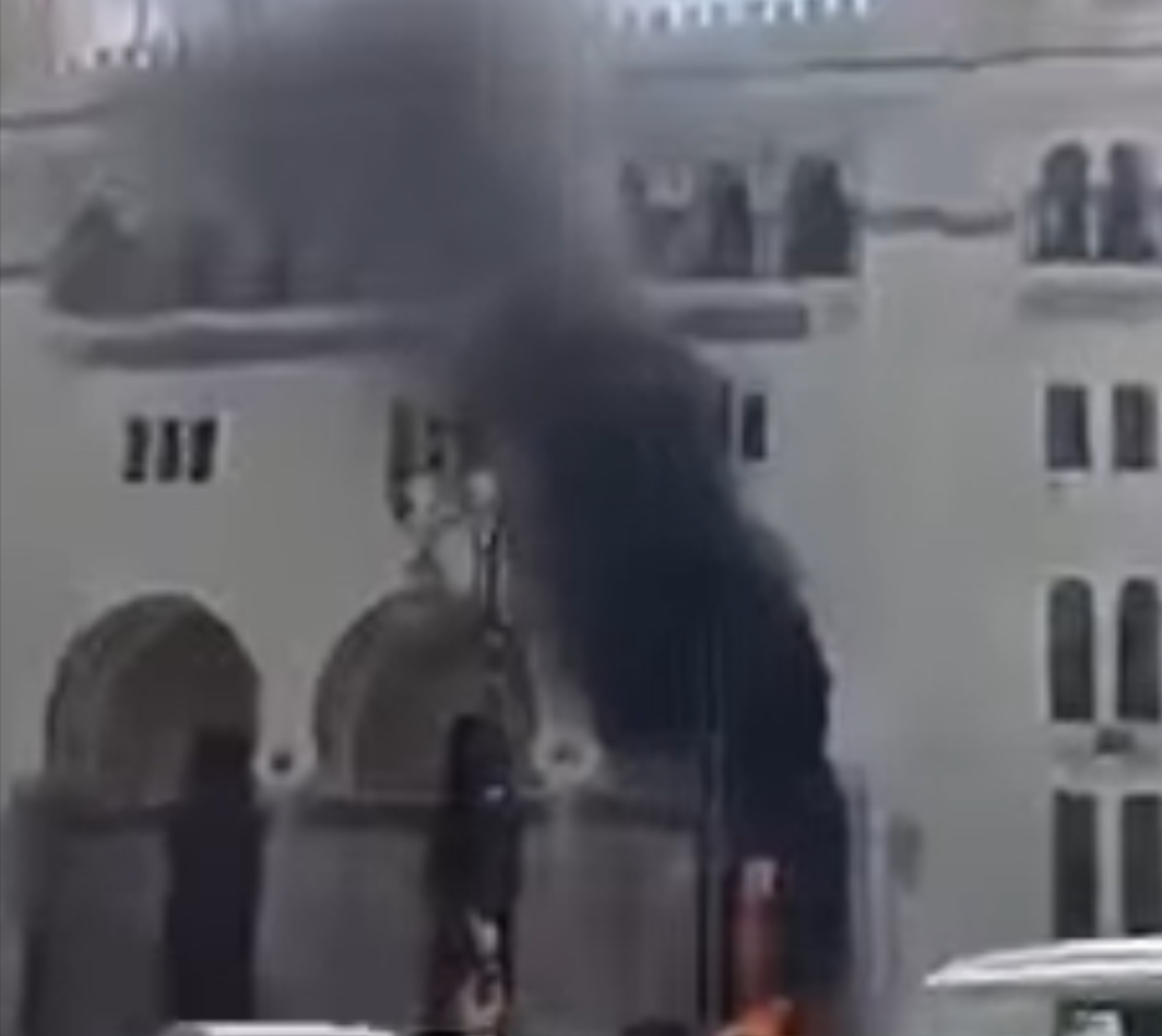 الموقع
