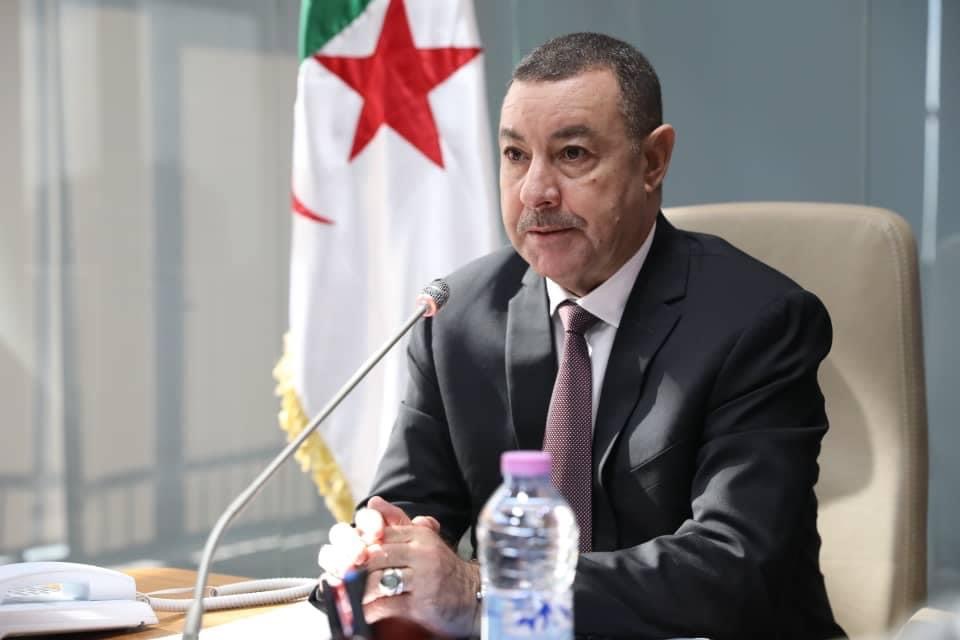 الموقع
